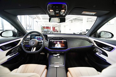 Bild 1: Mercedes-Benz E 200-amg & NIGHT PAKET  AMG LINE ADVANCED - NIGHT PAKET - Burmester 4d Sourround